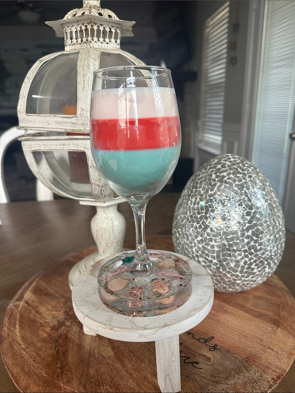 🎄Christmas🎅 wine glass candle with epoxy resin base